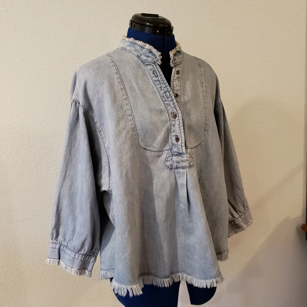 Anthro Holding Horses top - Picture 2 of 8